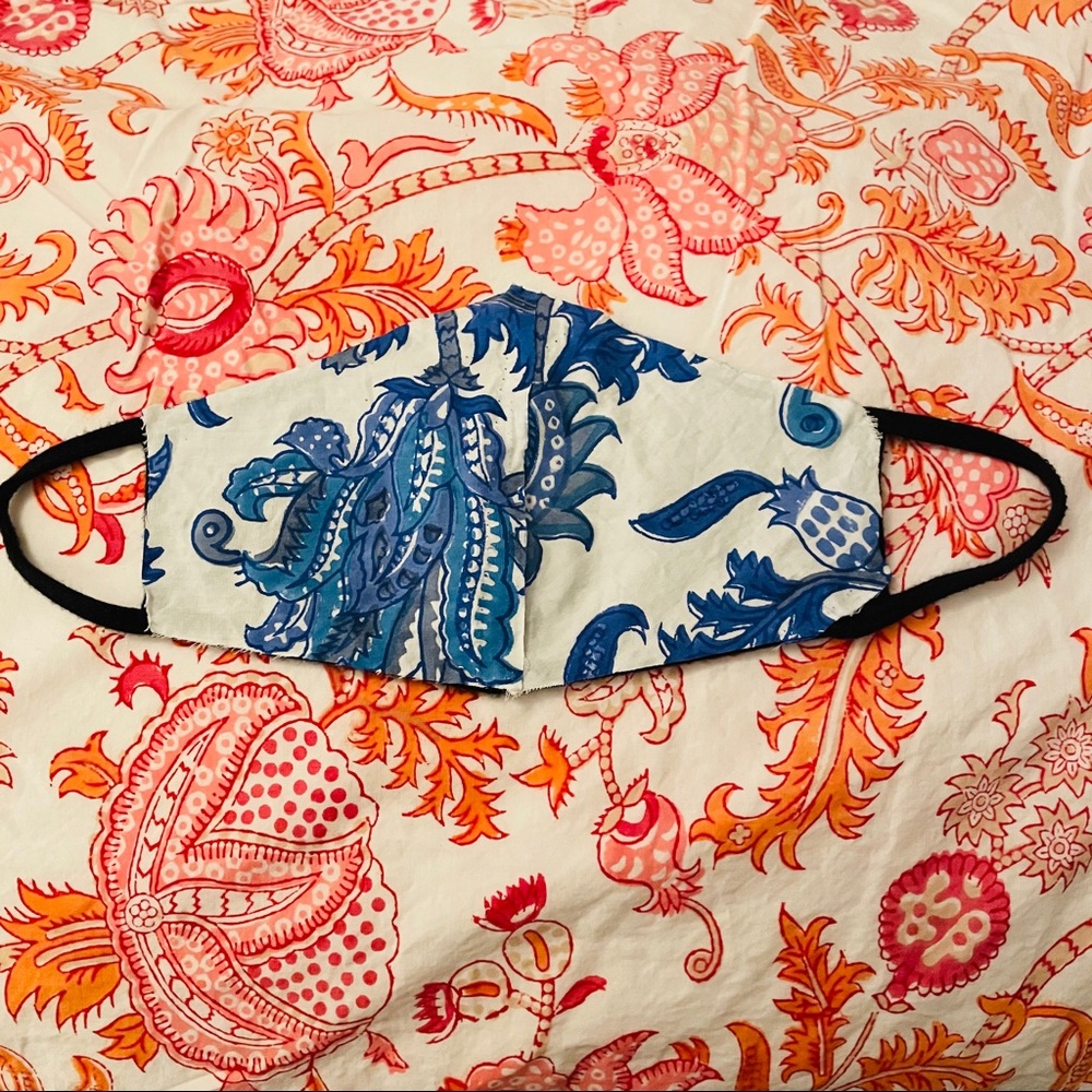 Roller Rabbit Face Mask